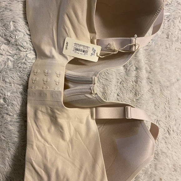 38DD SMOOTHEZ Full Coverage Lightly Lined Bra American eagle - Picture 2 of 4